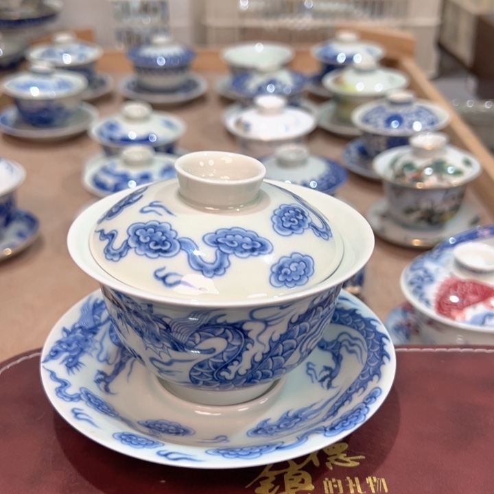瓷片白青花铠甲龙元宝盖碗全品