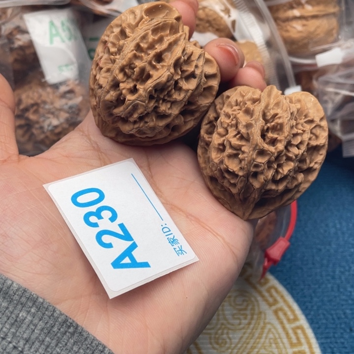 吊坠文玩核桃核桃