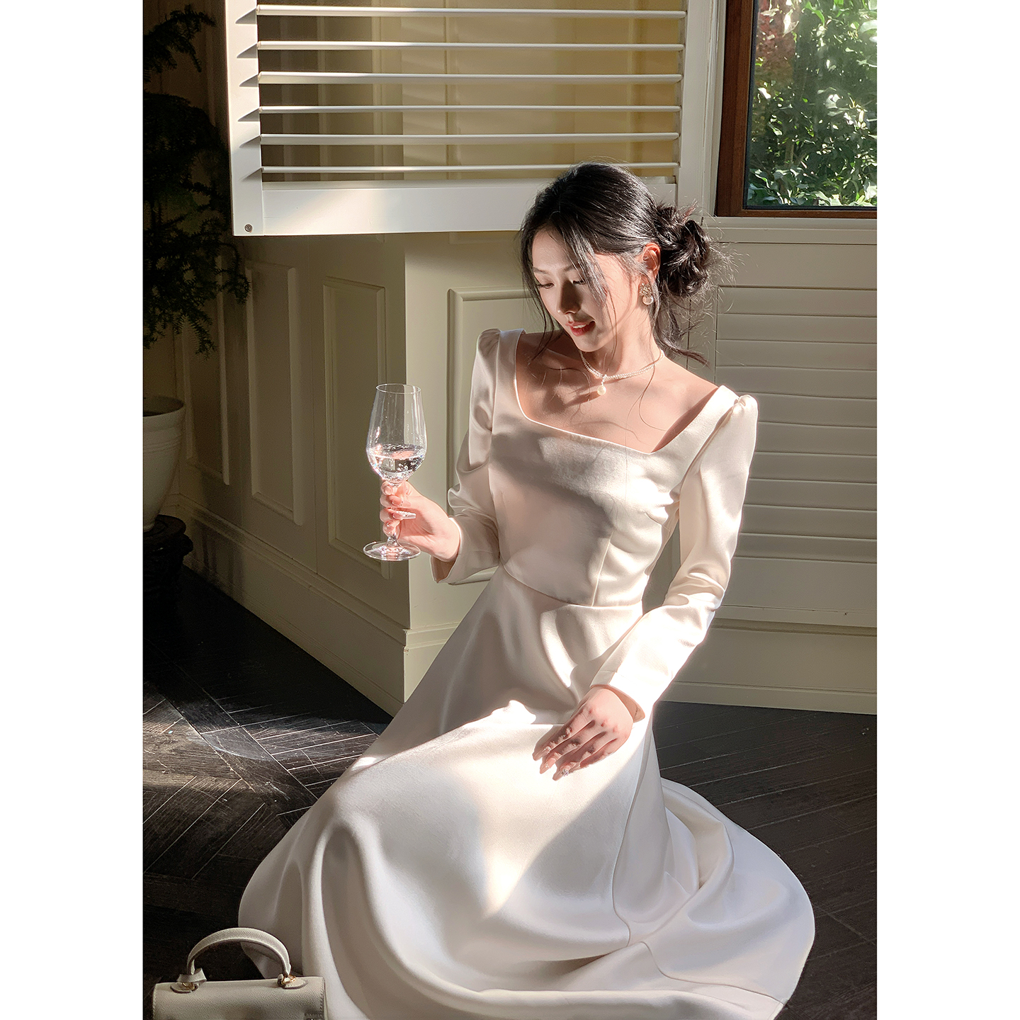 Good Job【茉语之】法式长袖方领a字秋冬连衣裙收腰气质订婚礼服