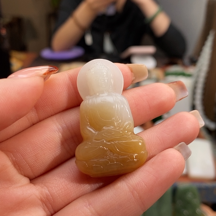 【闪购商品】吊坠(赠链)未镶嵌和田玉