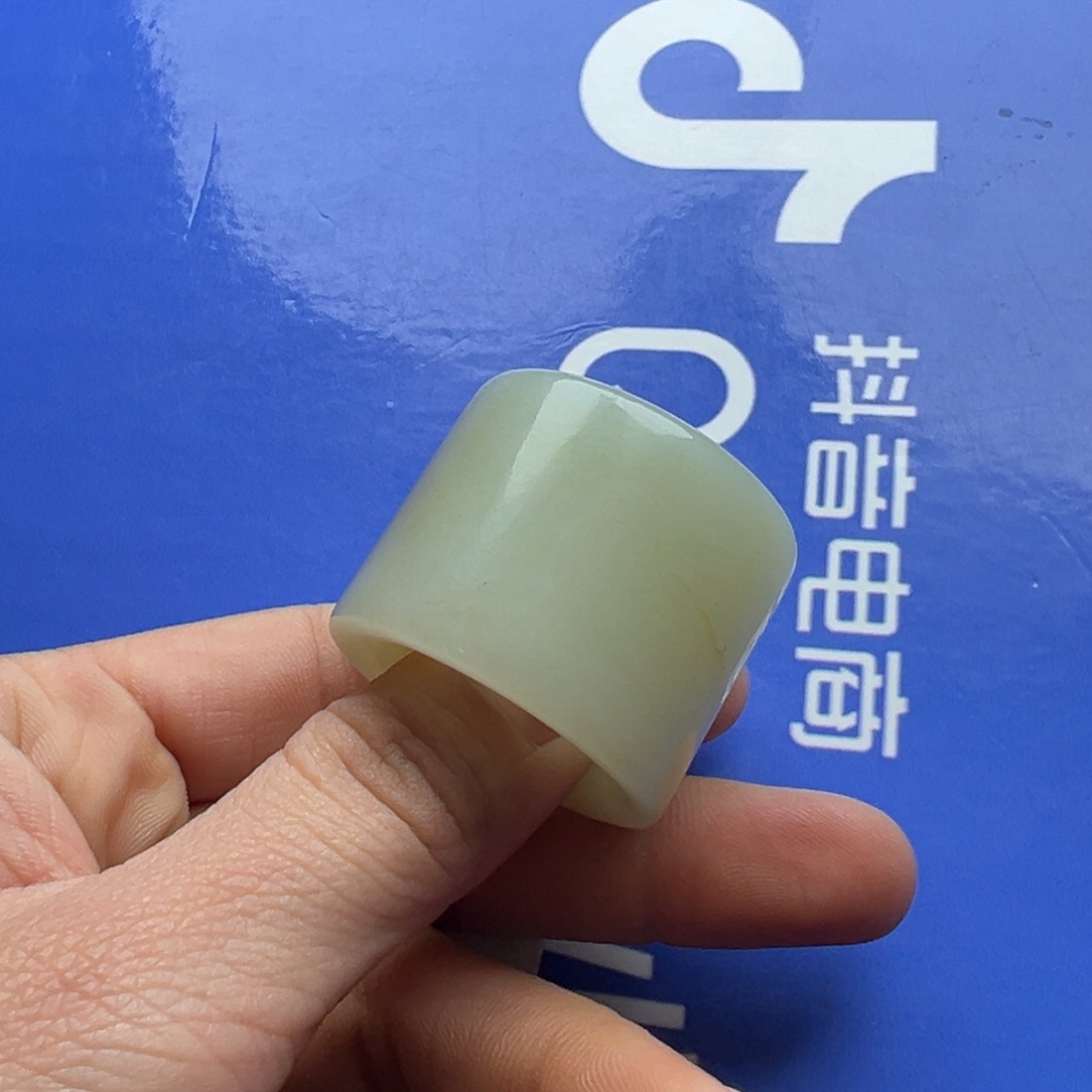 和田玉把件未镶嵌