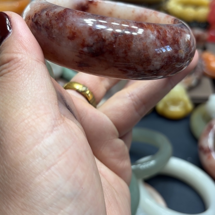 不***名石英岩玉合金颈饰