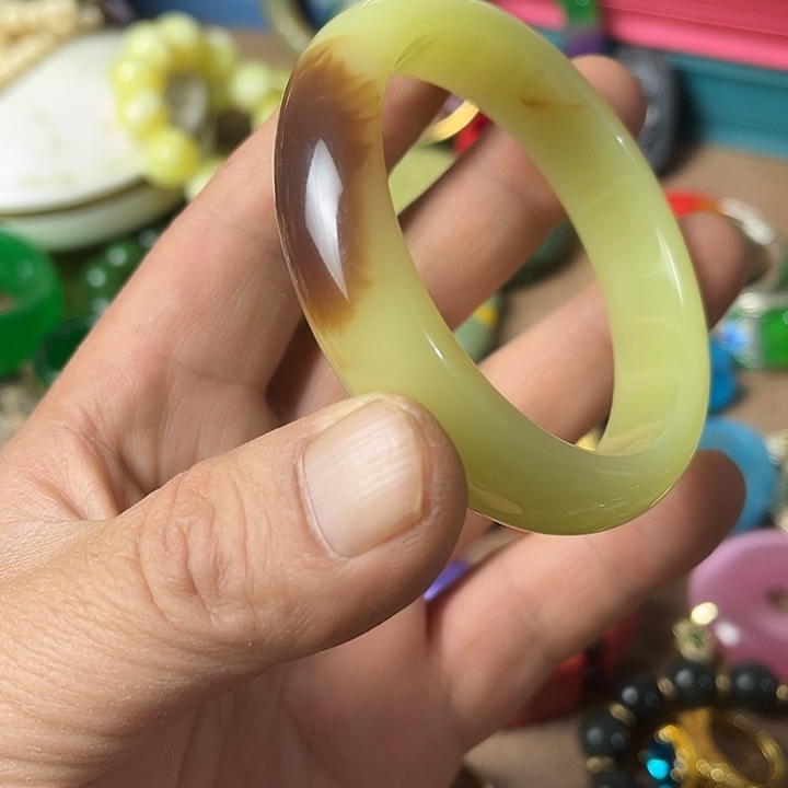 未镶嵌和田玉（糖玉）挂件