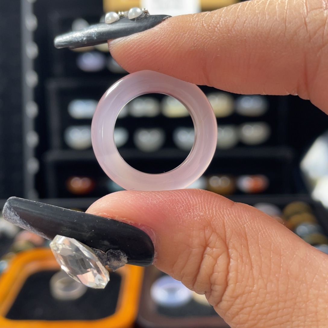 玛瑙/玉髓未镶嵌戒指11粉（非质量问题.不退不换）