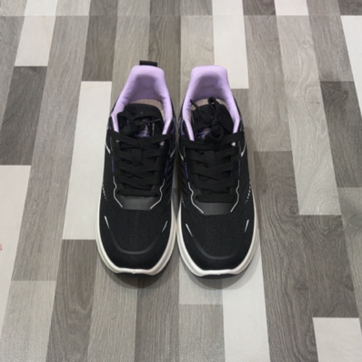 运动鞋女款休闲健步防滑舒适减震跑鞋时尚