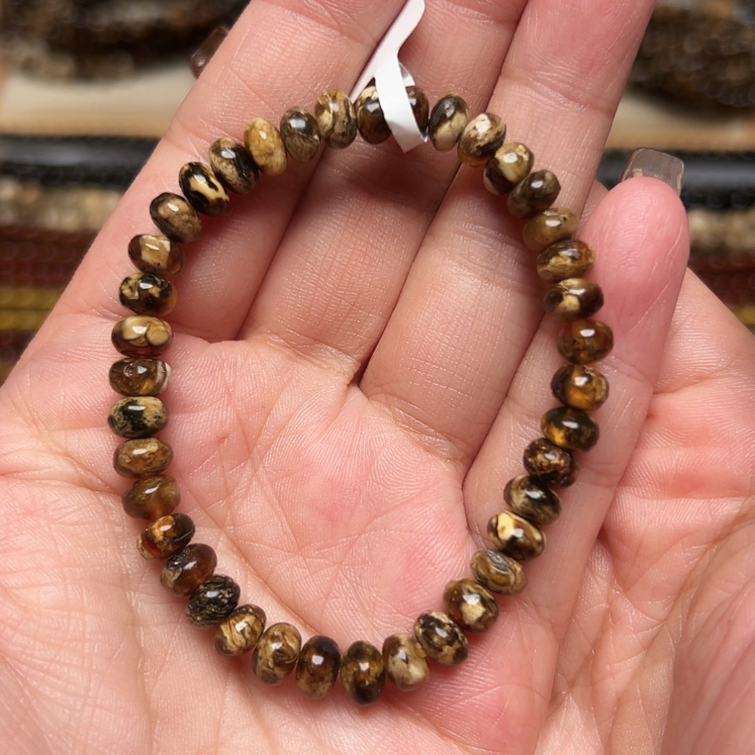 琥珀未镶嵌裸石抚顺琥珀10509六