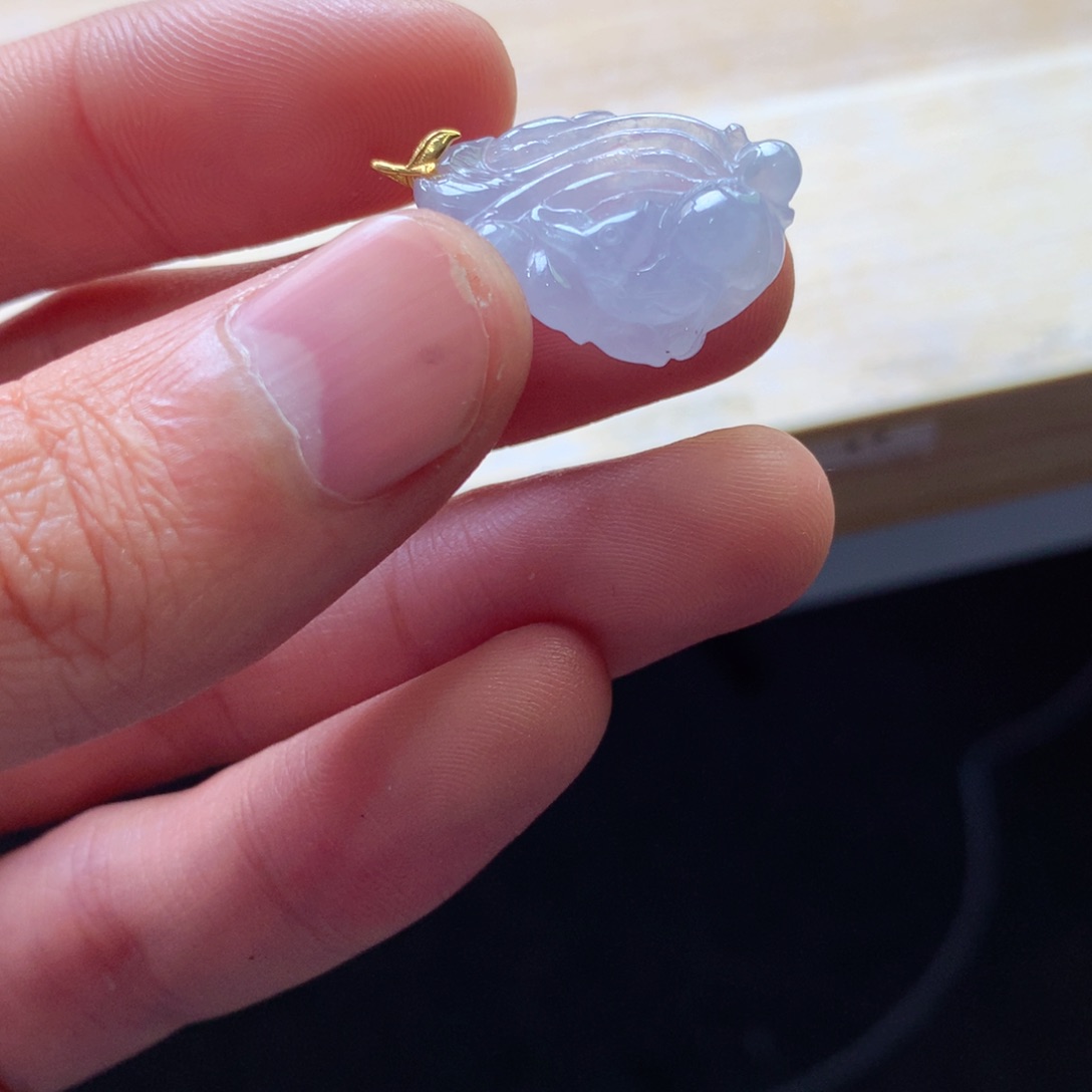 翡翠颈饰18K金镶嵌吊坠