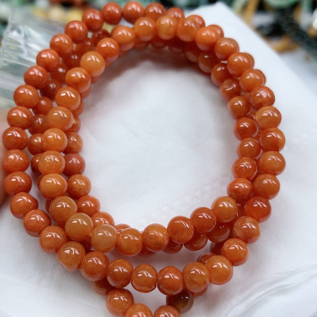 翡翠颈饰未镶嵌手串