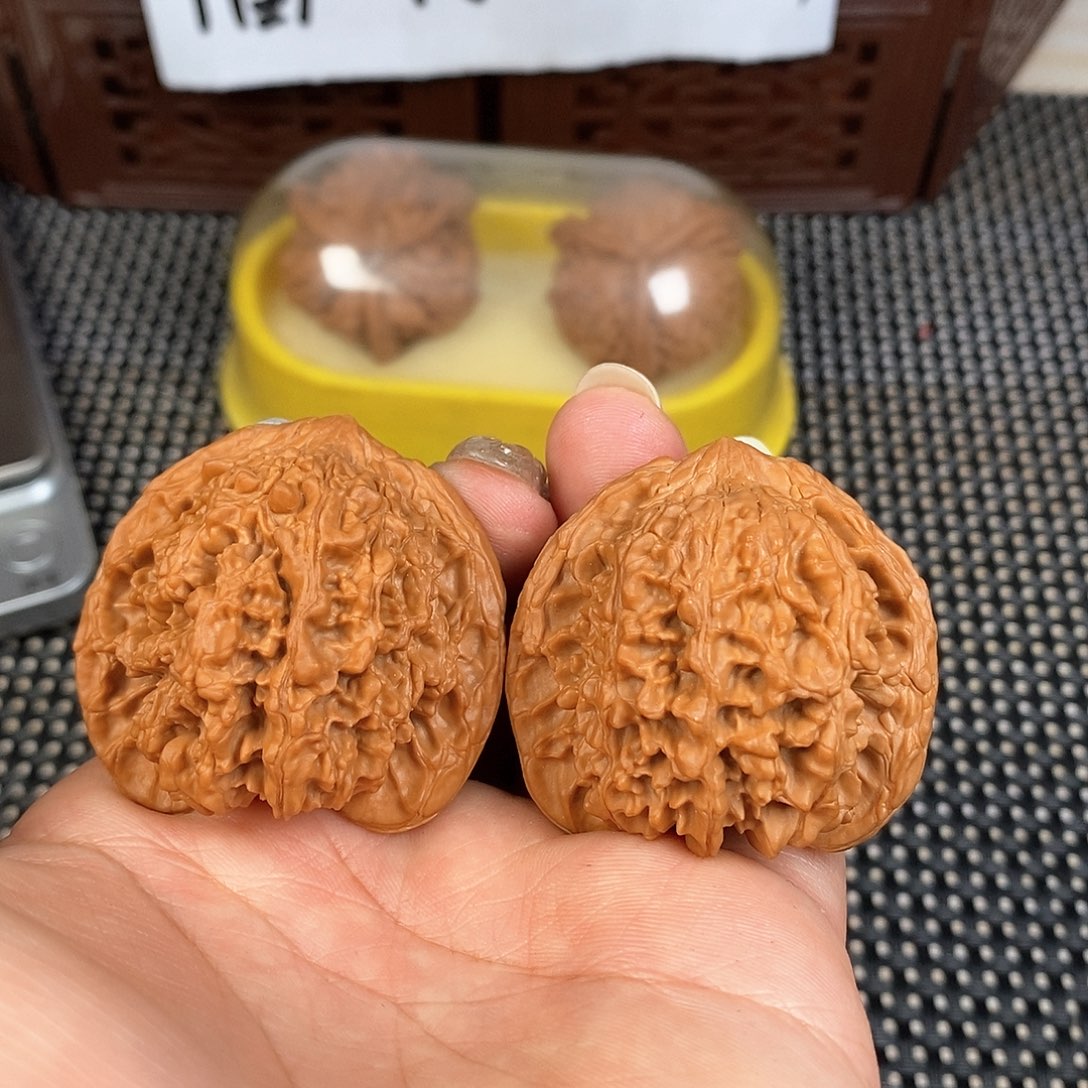 文玩核桃把件41尺满天星全品