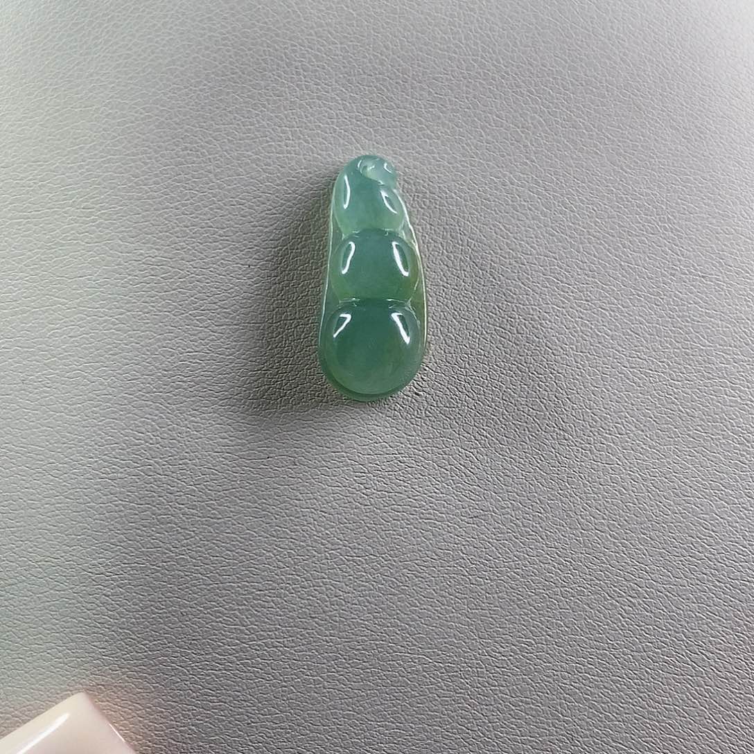 翡翠未镶嵌颈饰缅甸天然A货翡翠 豆子