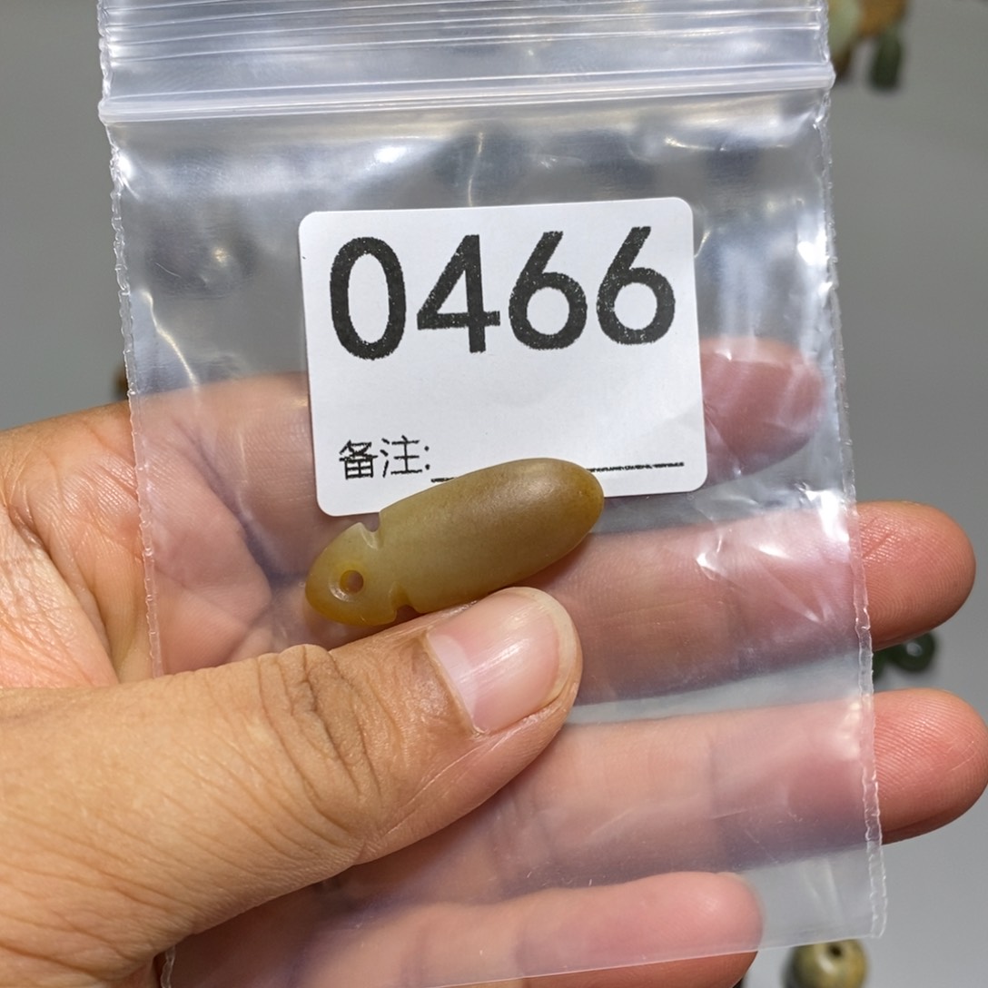 颈饰未镶嵌透闪石质玉之****g
