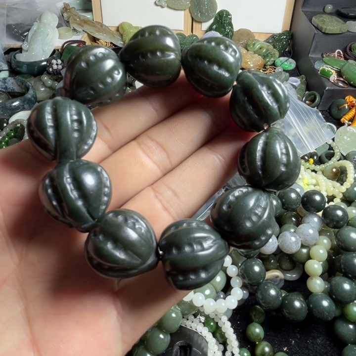 和田玉手串未镶嵌