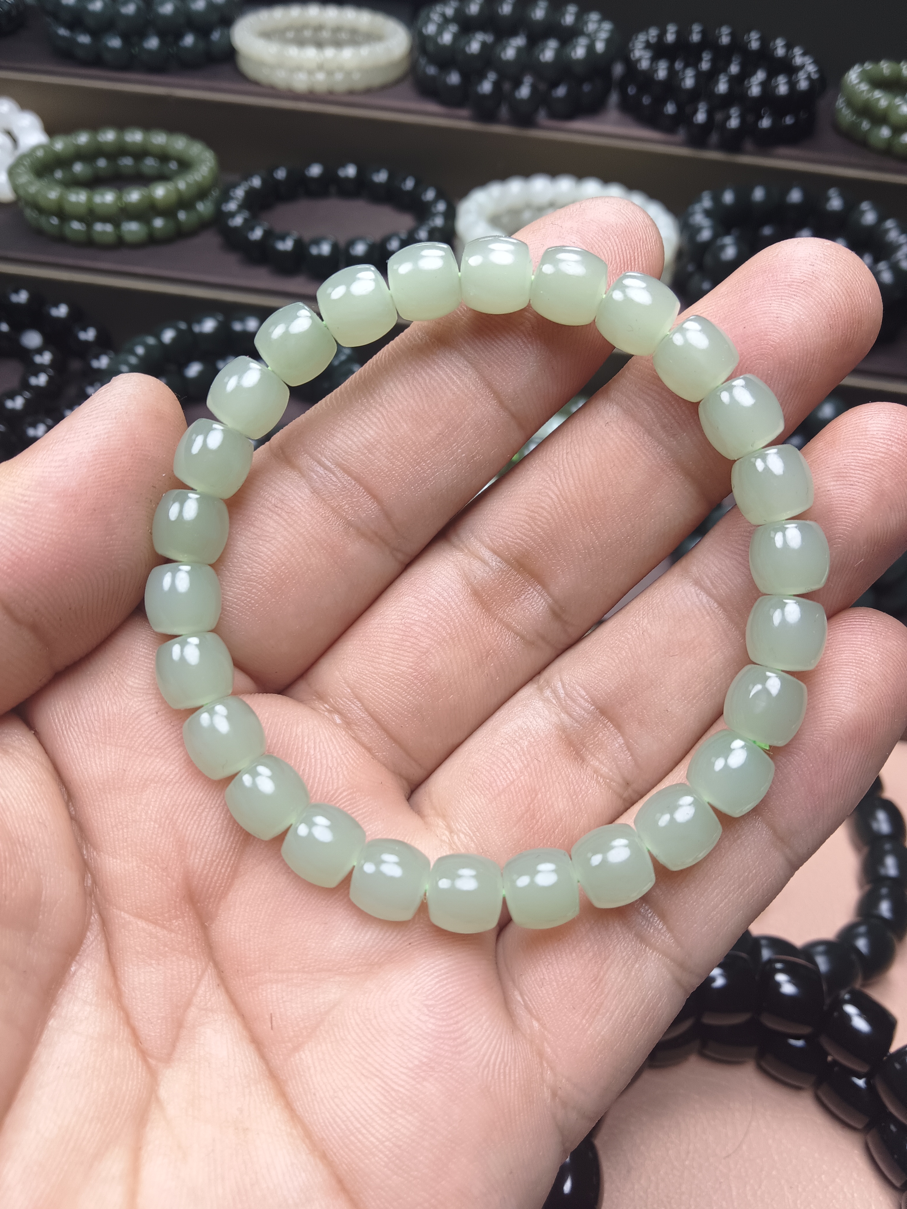 纯天然和田玉卡8青海冰底老料特细绝绝子