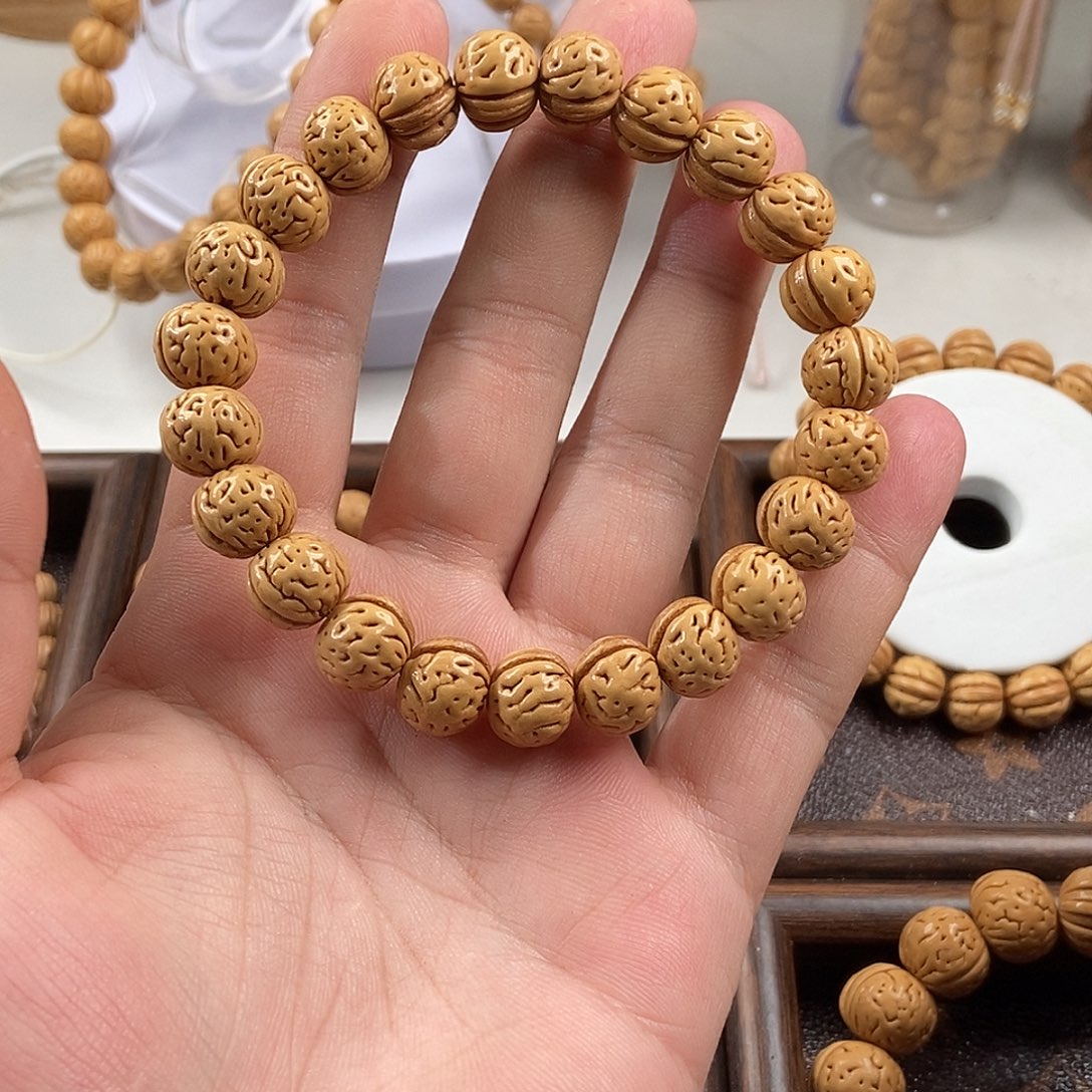 钱***贵桃核手串55555555555555