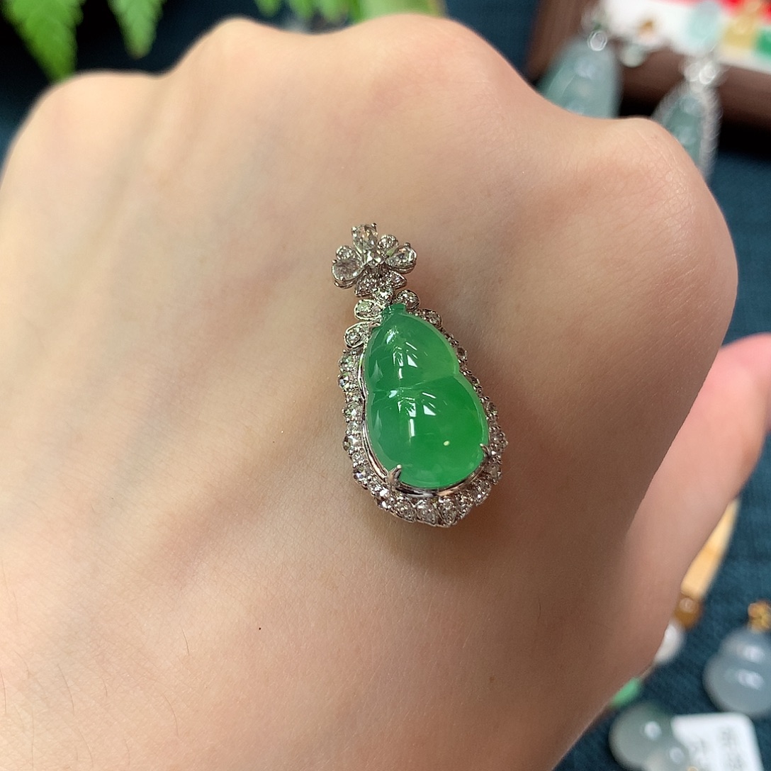 翡翠18K金镶嵌吊坠(不含链)