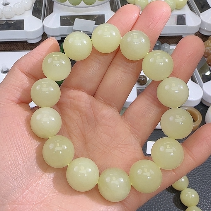 和田玉手串未镶嵌