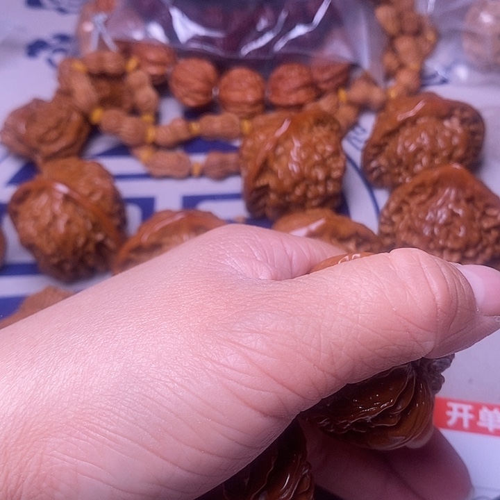 安***司文玩核桃吊坠狮子