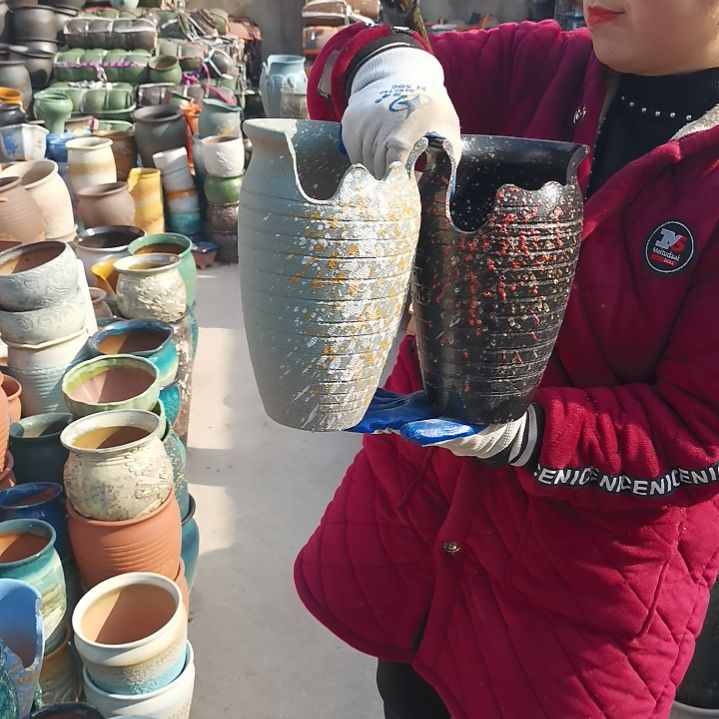 红陶口15高25两个盆子