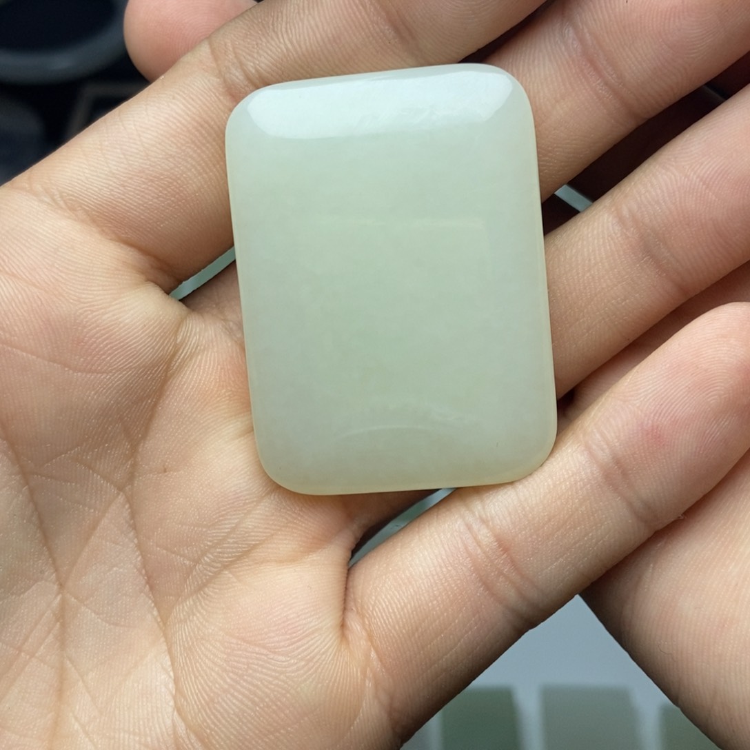 和田玉挂件未镶嵌一**花