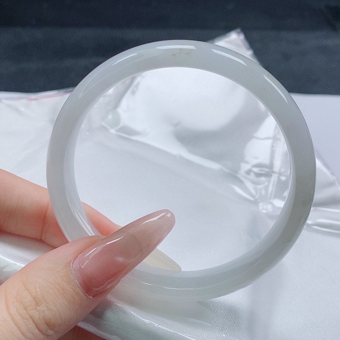 【闪购商品】未镶嵌手镯翡翠482号