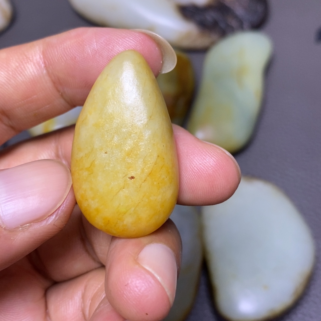 未镶嵌和田玉挂件