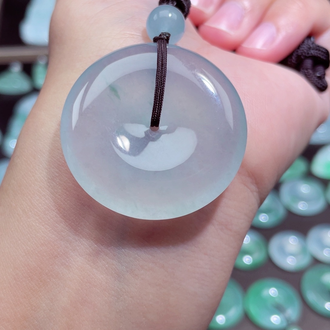 颈饰未镶嵌翡翠扣子