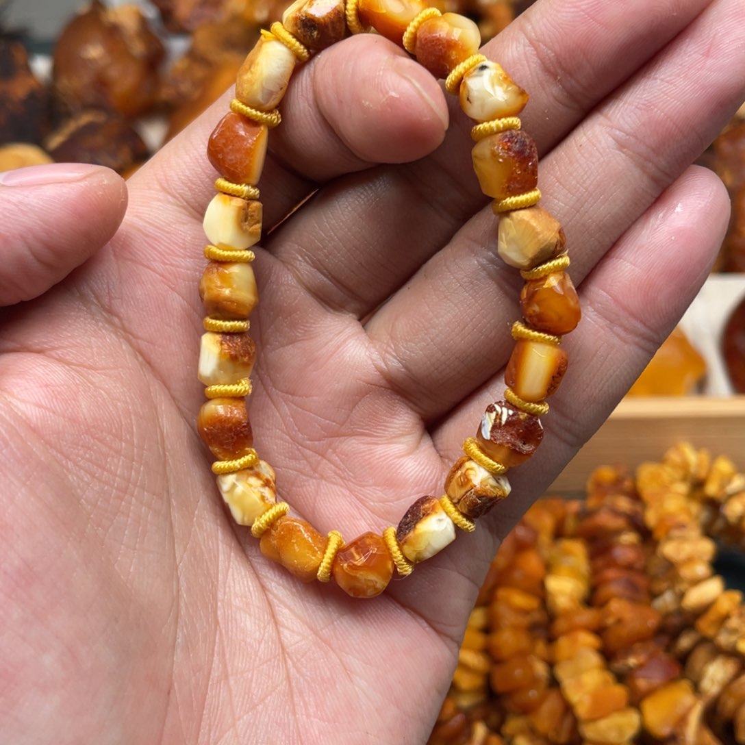 琥珀珠宝奇石未镶嵌