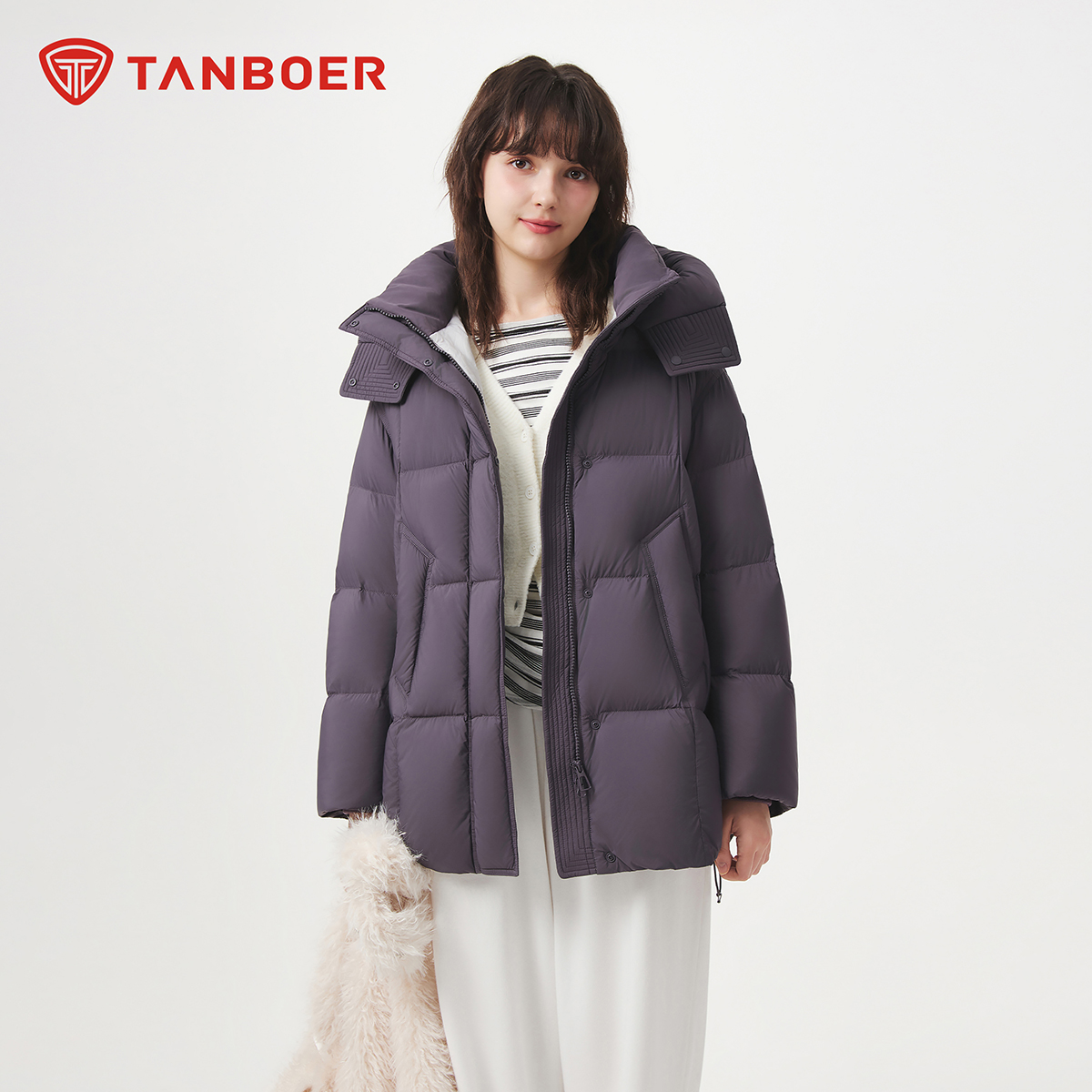 坦博尔女装短款脱卸帽一手长保暖加厚时尚羽绒服慵懒风外套女512Z
