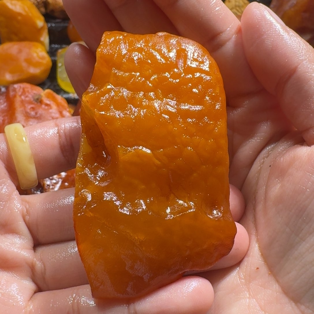 定制琥珀未镶嵌定制