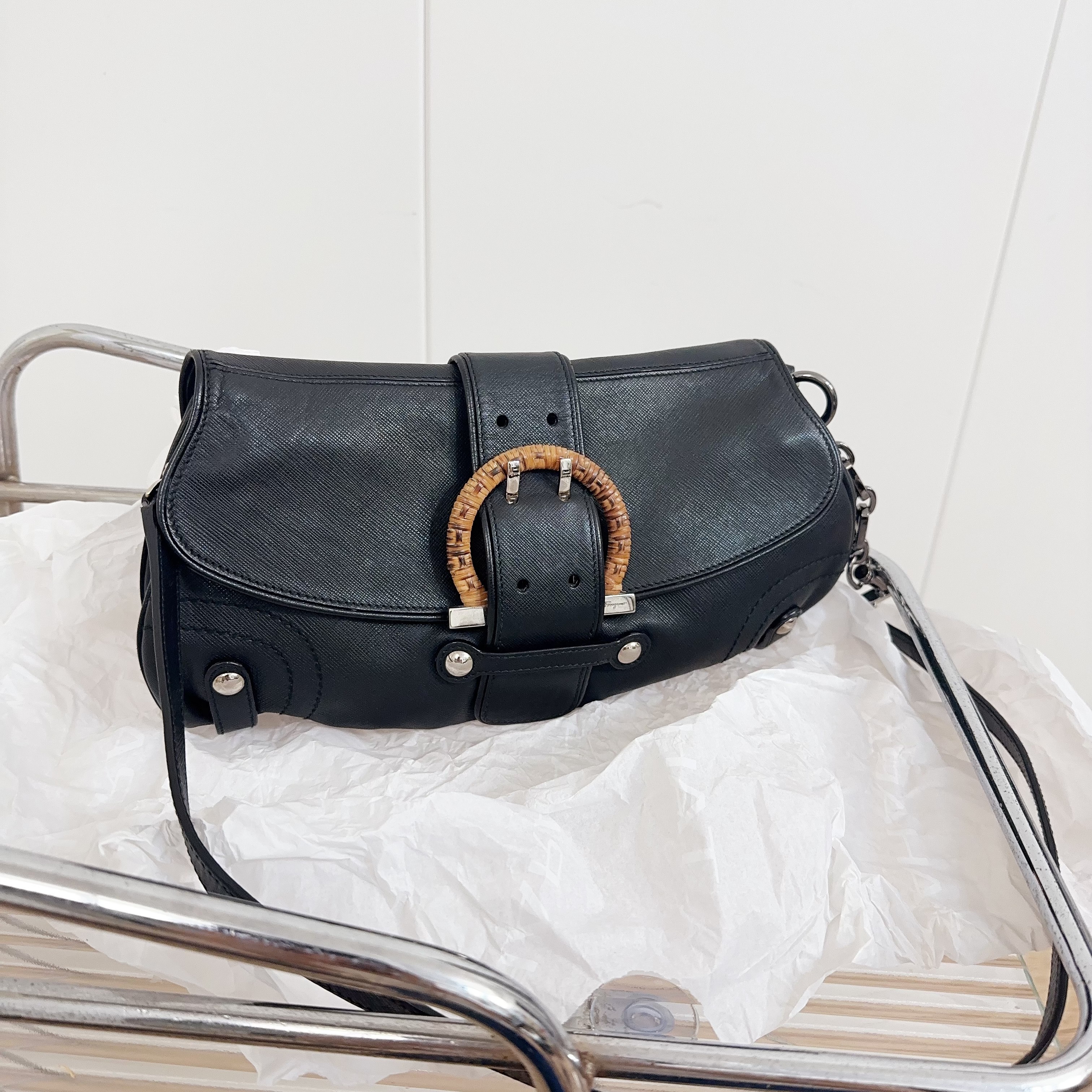 95新 FERRAGAMO/菲拉格慕 菲拉格慕黑银单肩斜挎包17464933