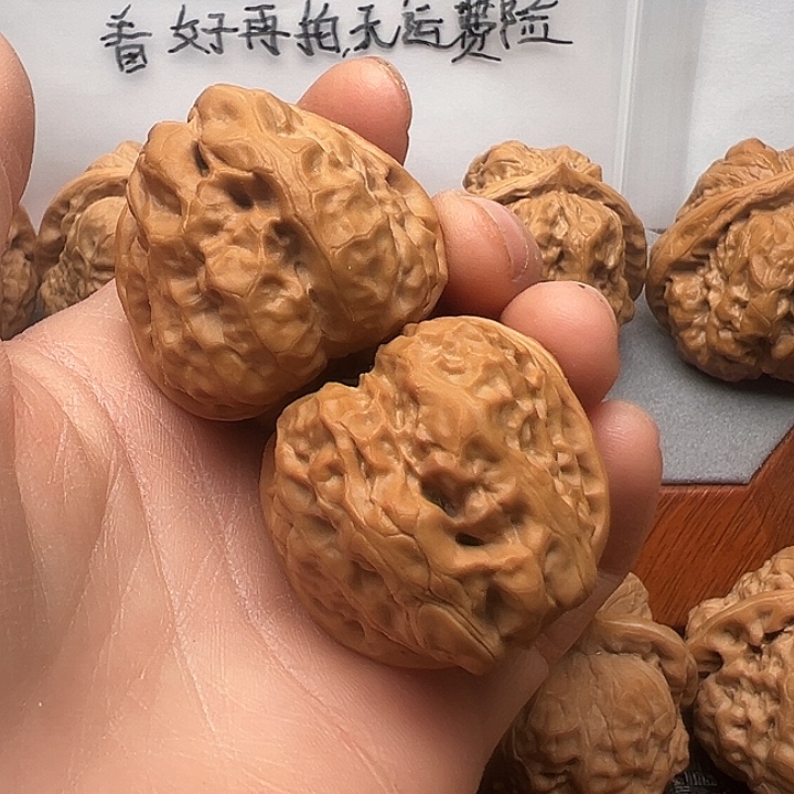 清***心文玩核桃吊坠蛤蟆