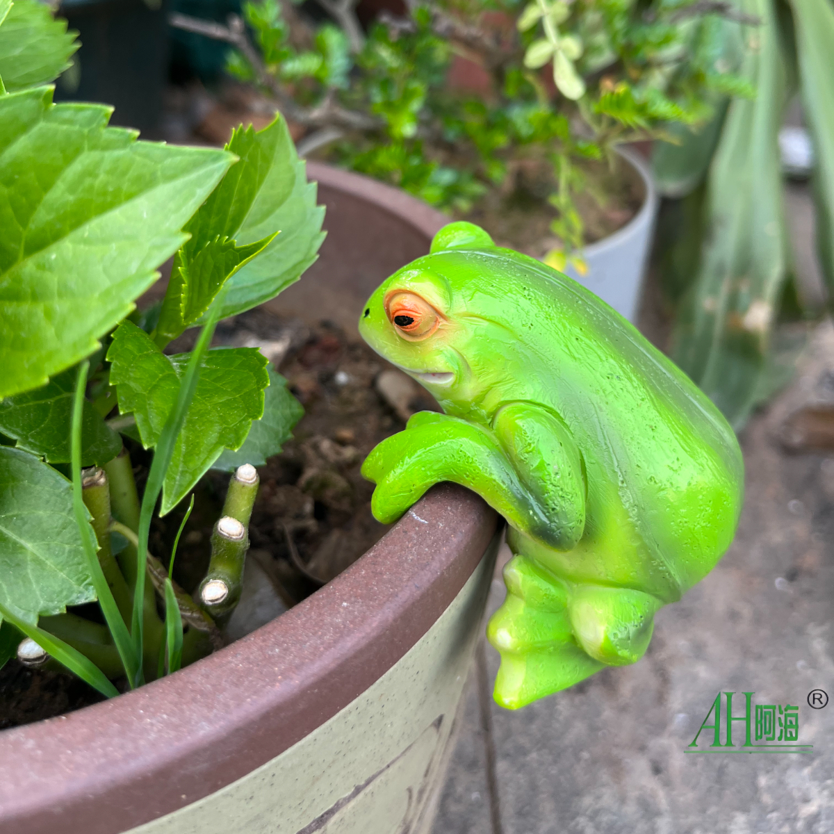 富态写实爬缸青蛙 花园庭院露台盆栽鱼缸微景观造景挂件装饰