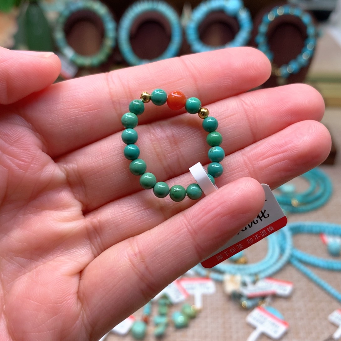 绿松石配饰未镶嵌