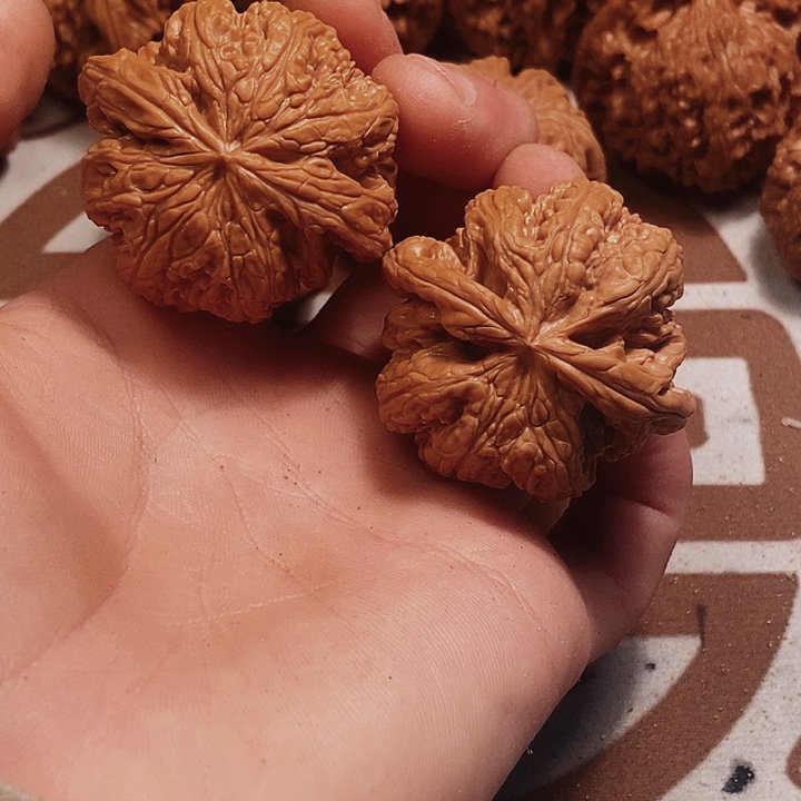 吊坠桃核全品粗筋43