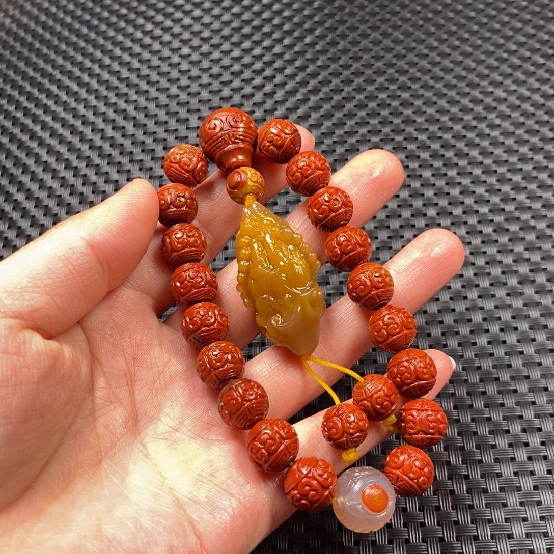 玛瑙/玉髓手串未镶嵌皓****6