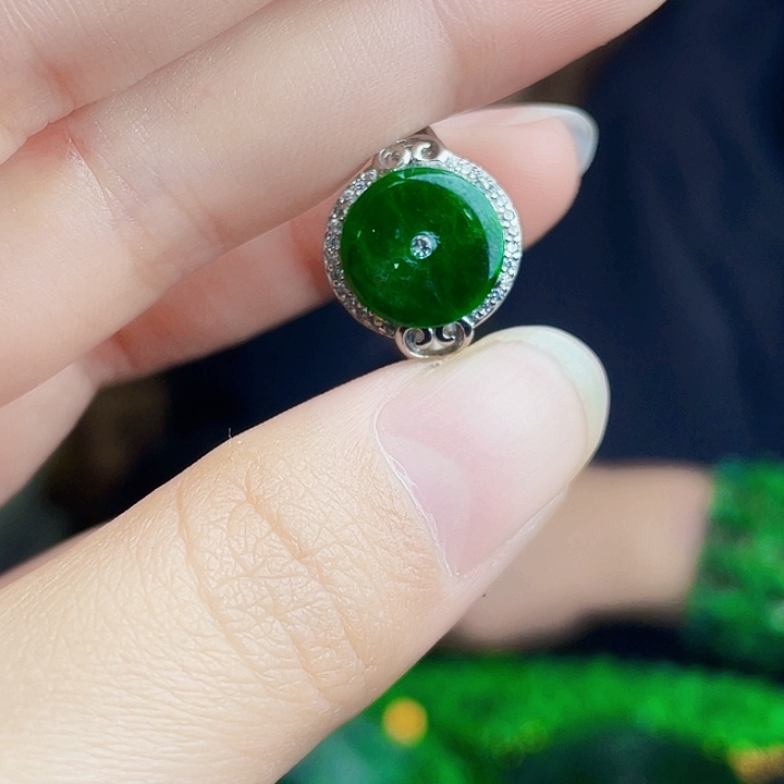 翡翠银S925镶嵌颈饰多样性