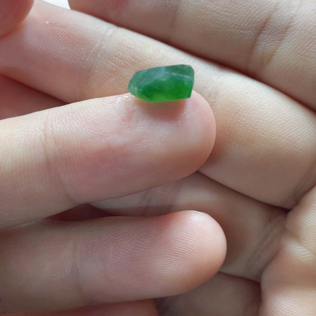 定制翡翠未镶嵌翡翠