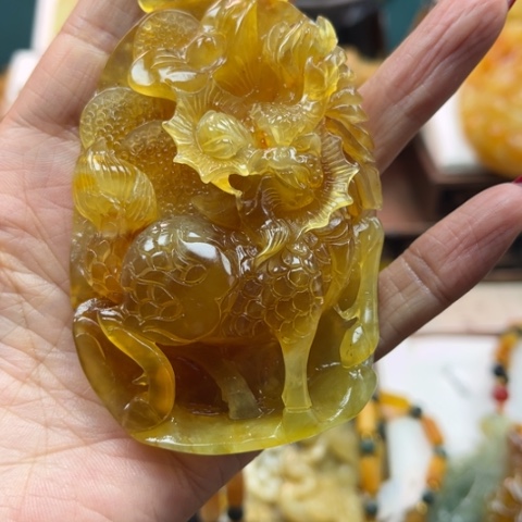 岫玉挂件未镶嵌闭****鱼挂件