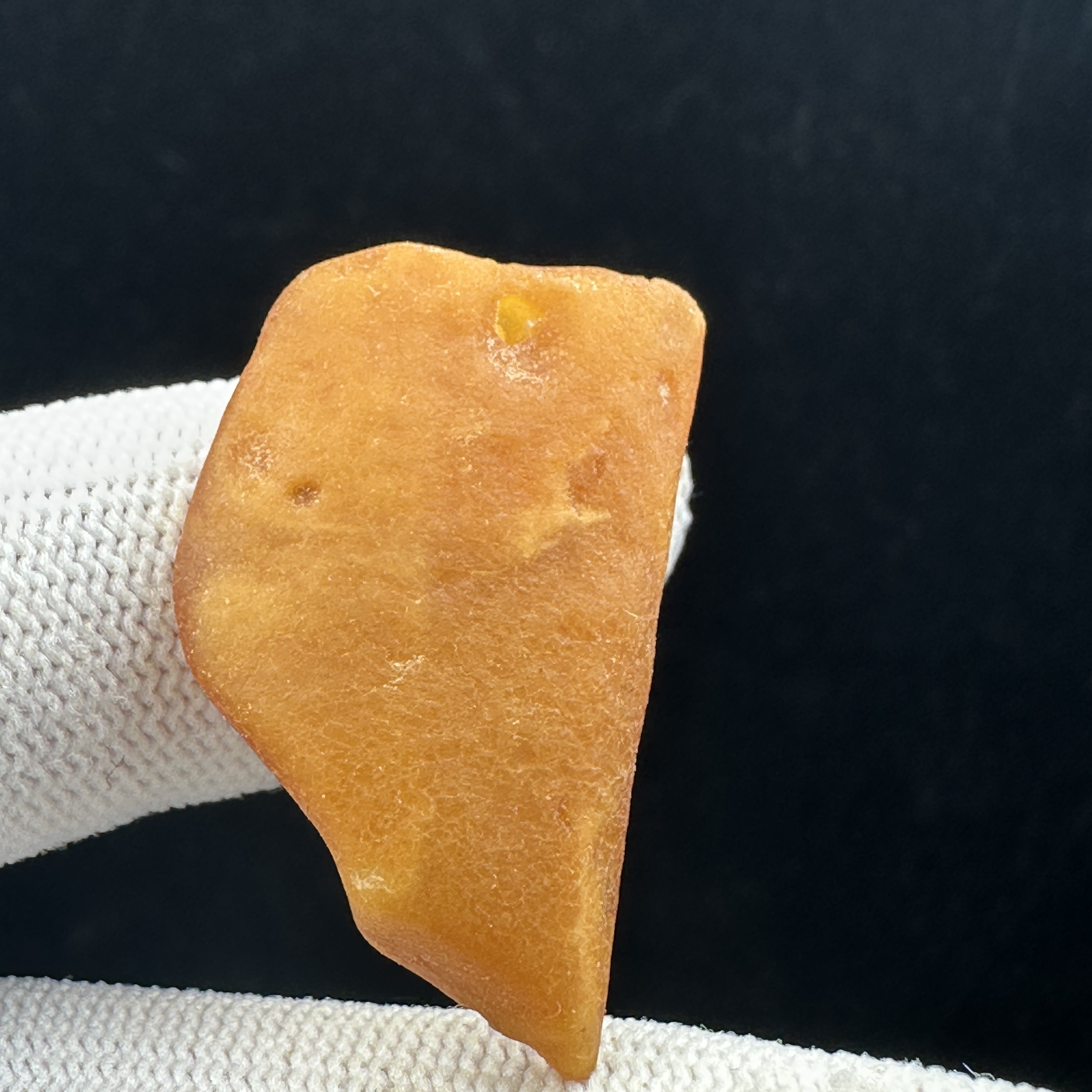 B5367天然原矿蜜蜡原皮吊坠19.8*32.5mm支持复检
