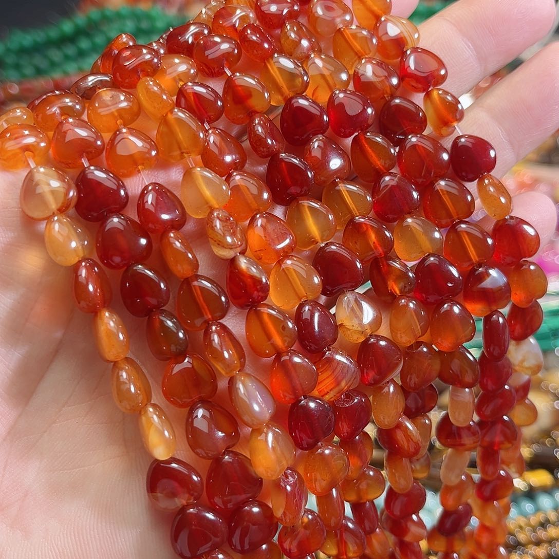 玛瑙/玉髓未镶嵌珠宝半成品A货红玛瑙爱心一条10mm