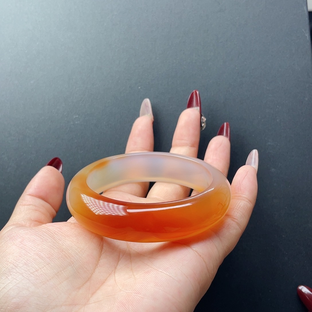 玛瑙/玉髓手镯未镶嵌海**朵