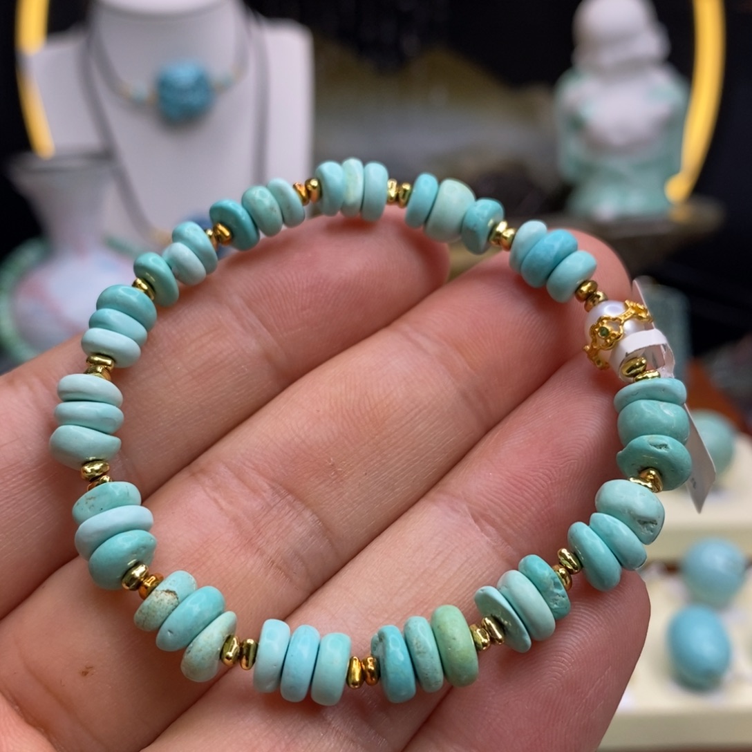 绿松石未镶嵌珠宝奇石