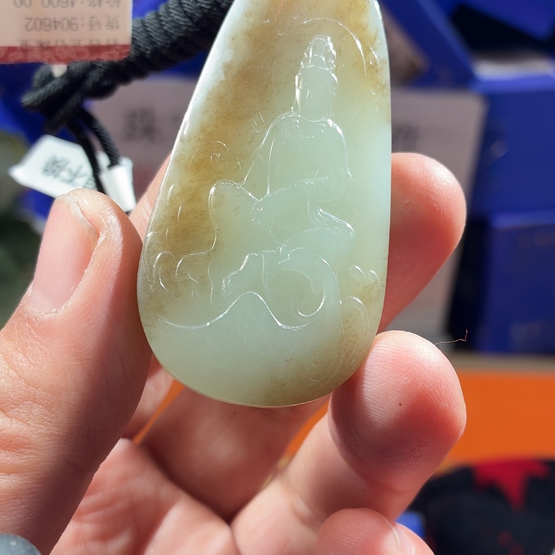 和田玉（糖玉）未镶嵌颈饰