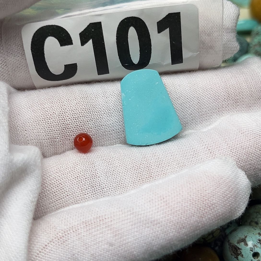 南红玛瑙配饰未镶嵌派**塔