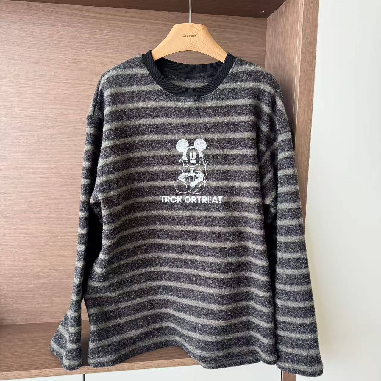 JIUJIU【月光铃兰】时尚百搭宽松慵懒风磨毛卫衣T恤长袖秋冬女上衣