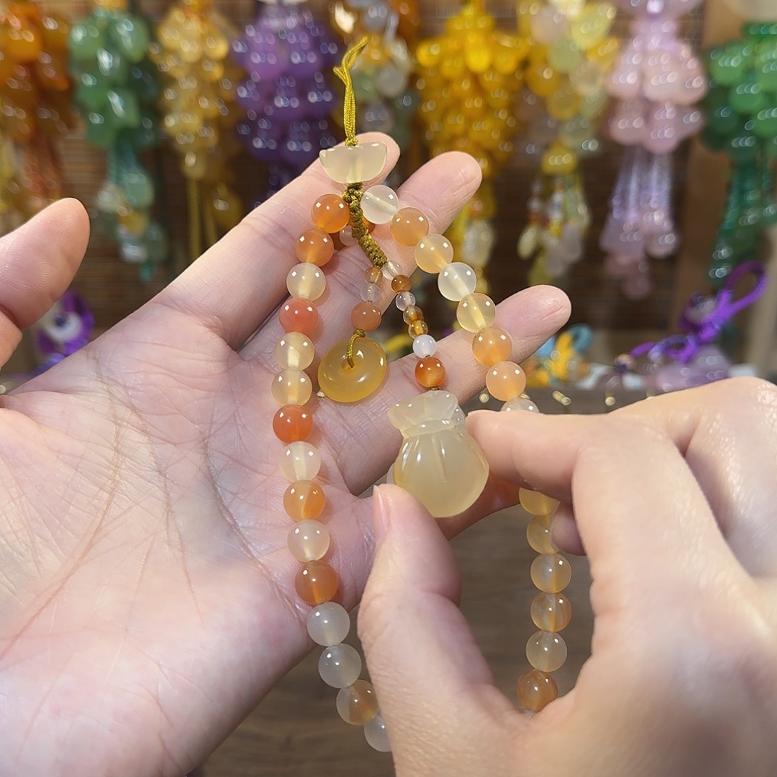 S***a玛瑙/玉髓未镶嵌手机挂件