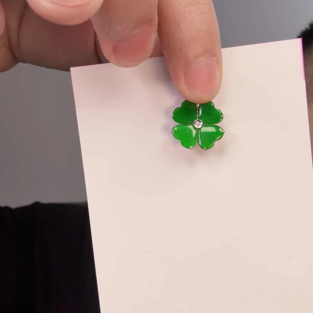 翡翠颈饰18K金镶嵌一件