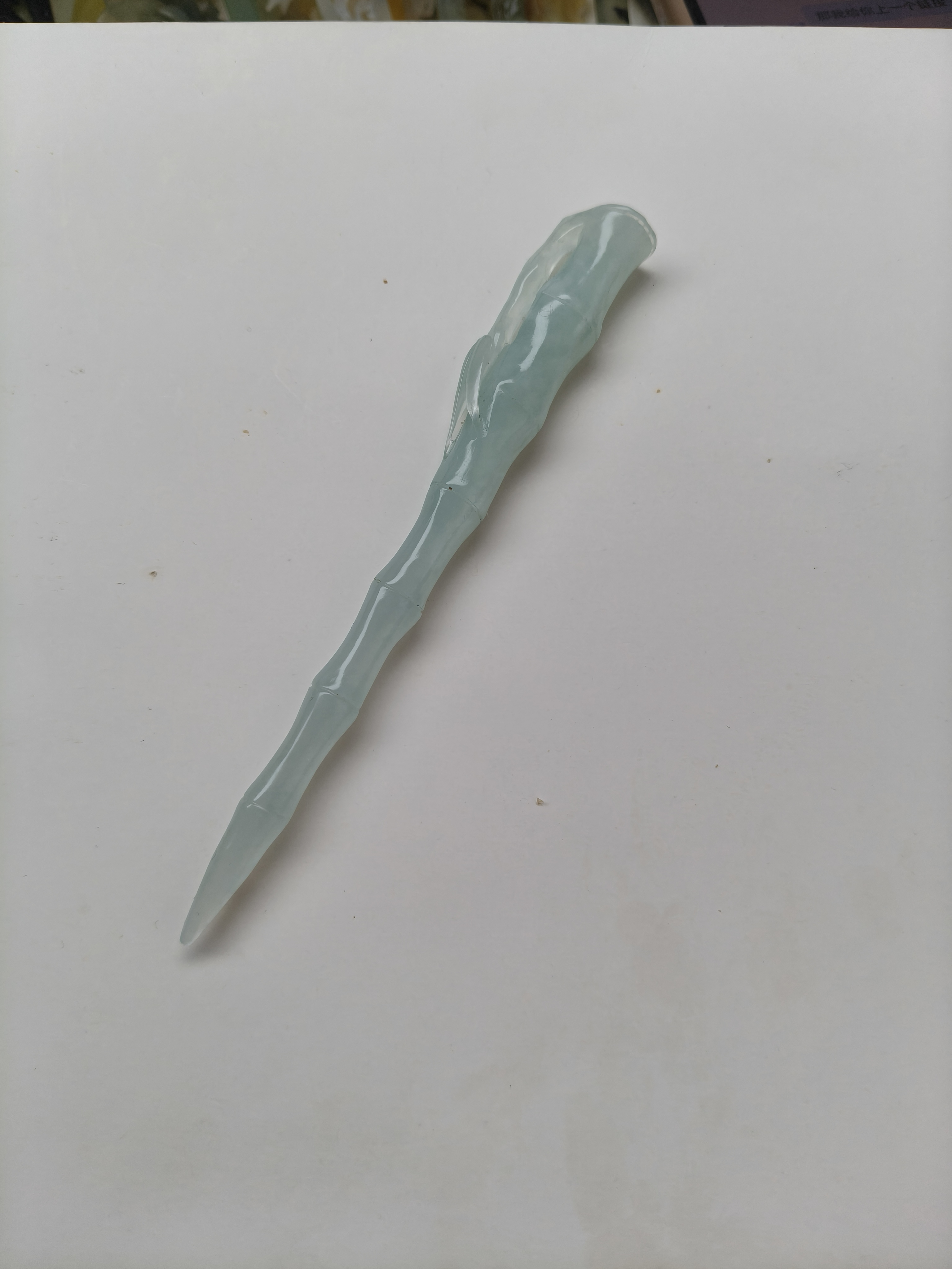 天然岫玉竹节发簪，做工精细，玉质细腻油润