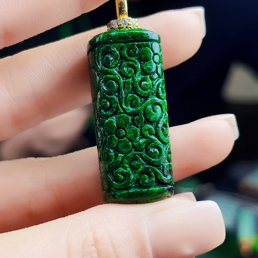 颈饰银S925镶嵌翡翠多样性