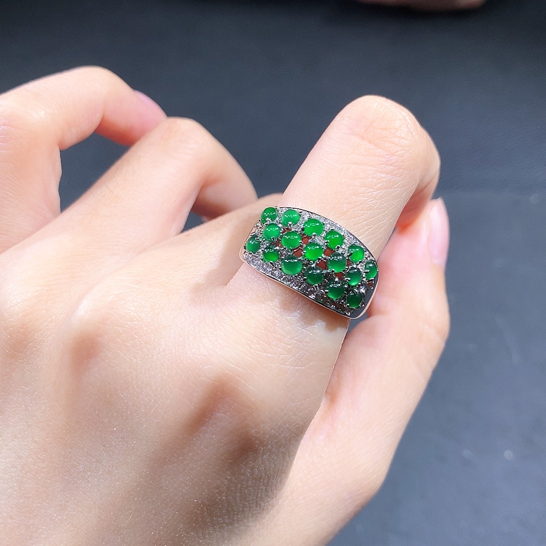 未镶嵌戒指翡翠翡翠